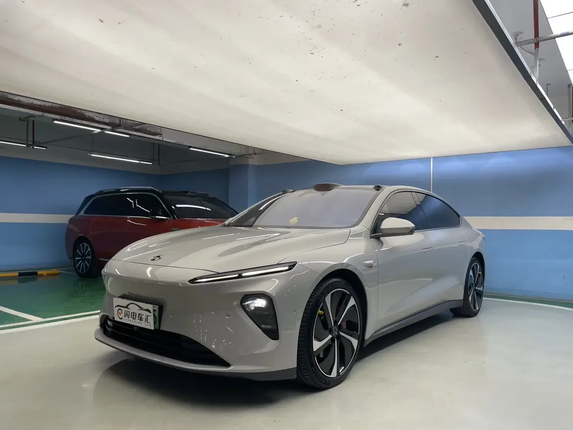 NIO ET7