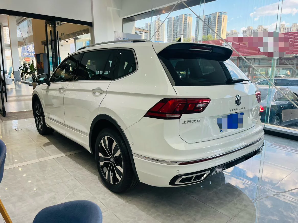 Volkswagen Tiguan L