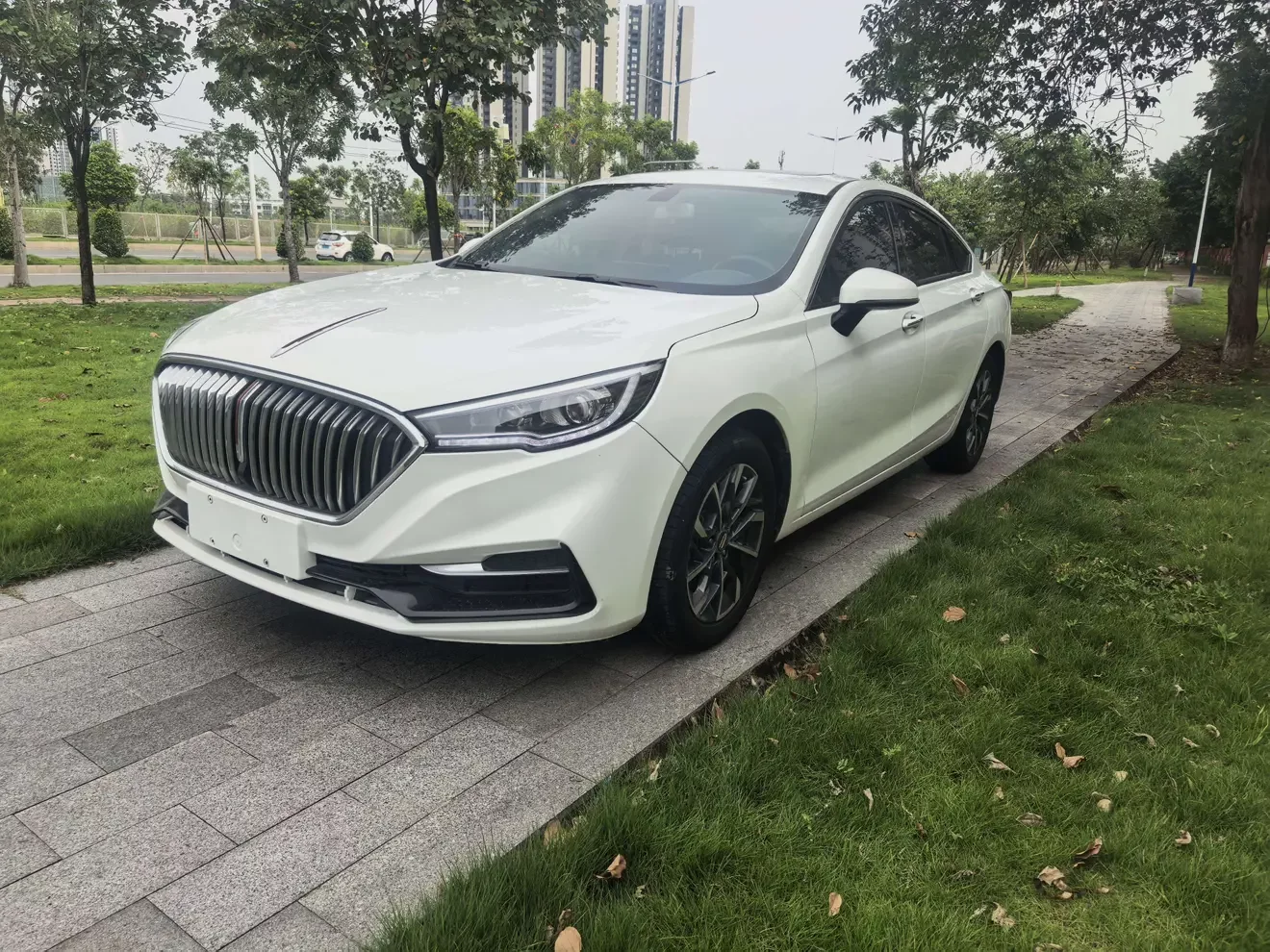 Hongqi H5 classic