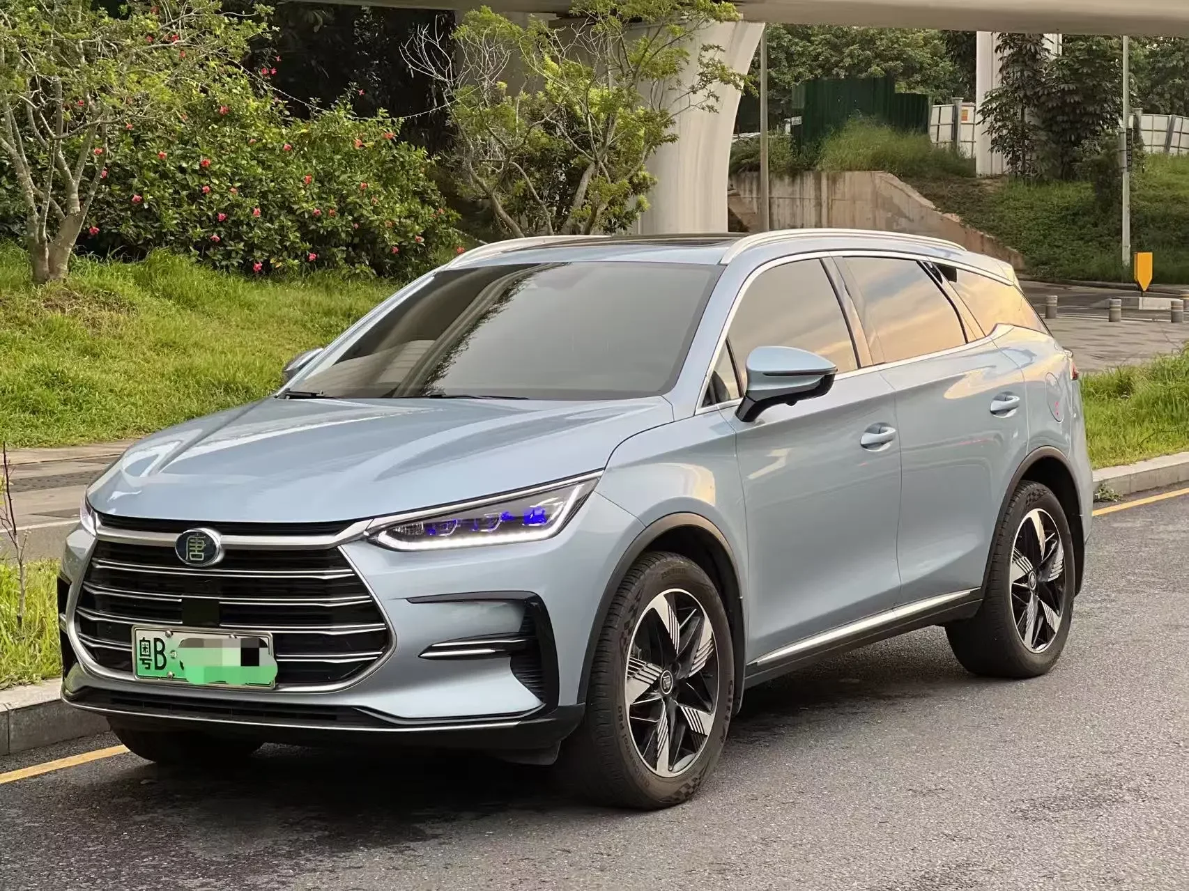 BYD Tang DM