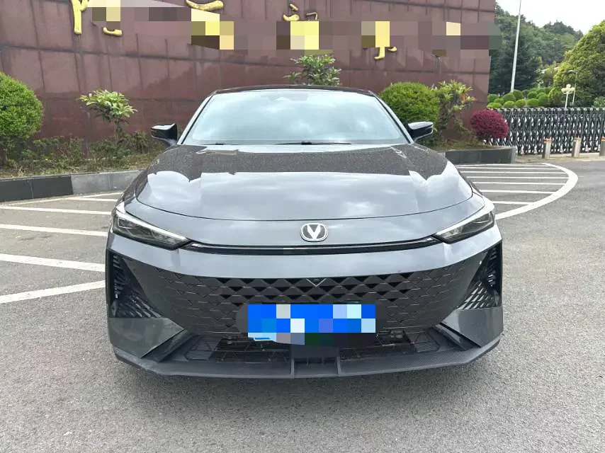 Changan UNI-V