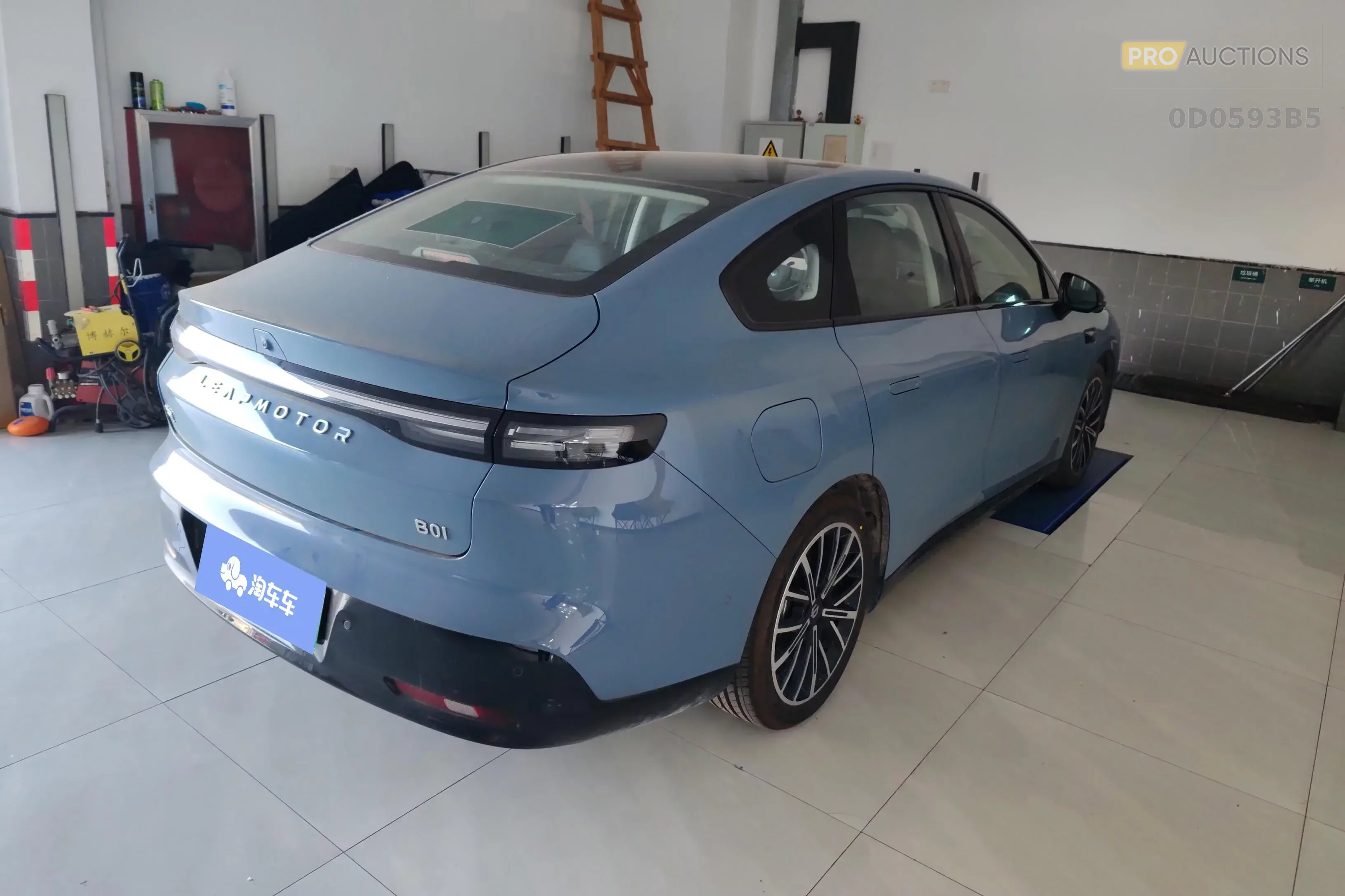 Leapmotor B01