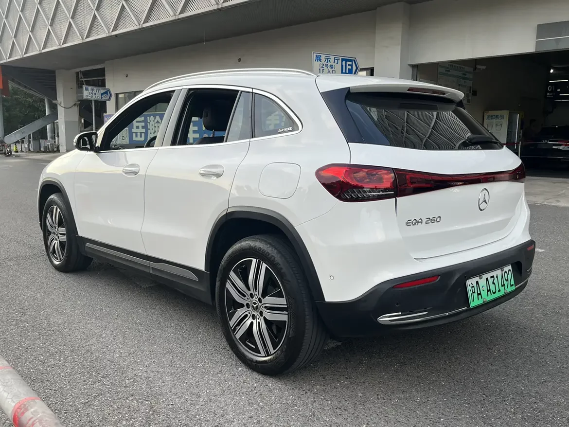Mercedes-Benz EQA