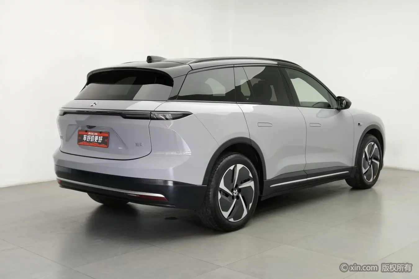 NIO ES6