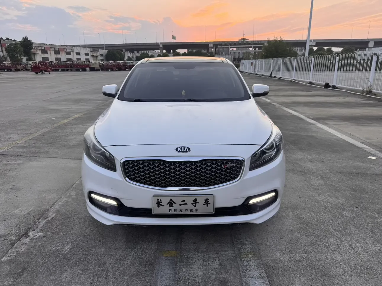 Kia K4
