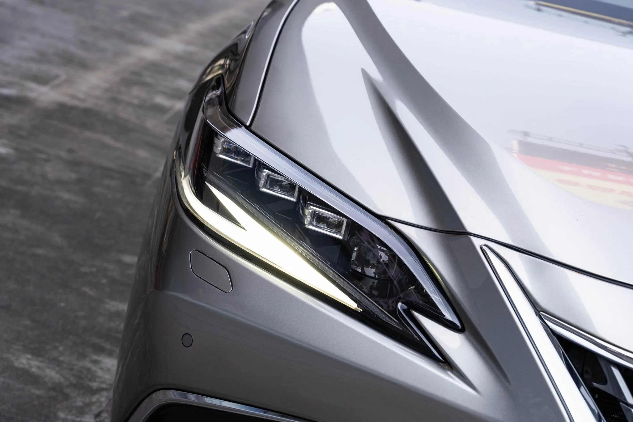 Lexus ES