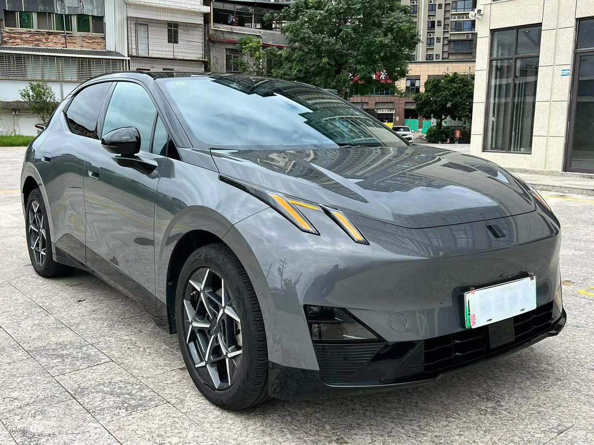 Lynk & Co Z20
