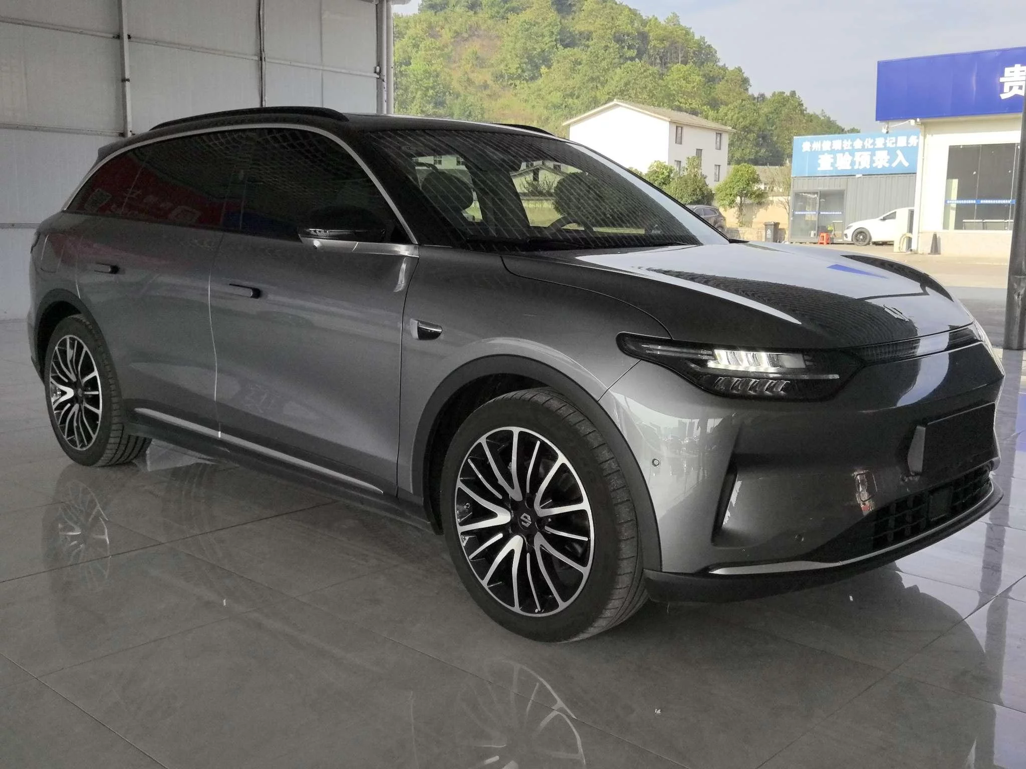 Leapmotor C11
