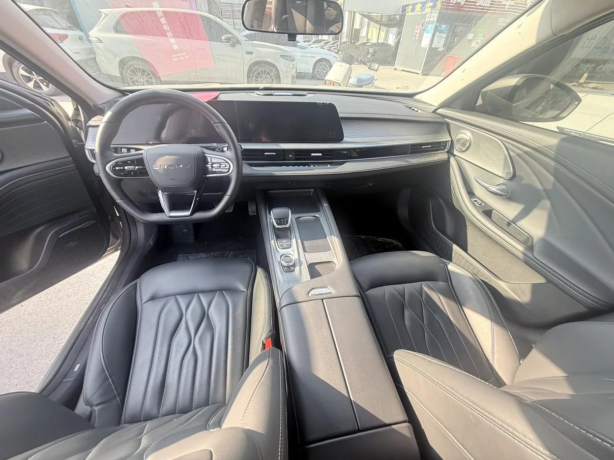 Chery Arrizo 8