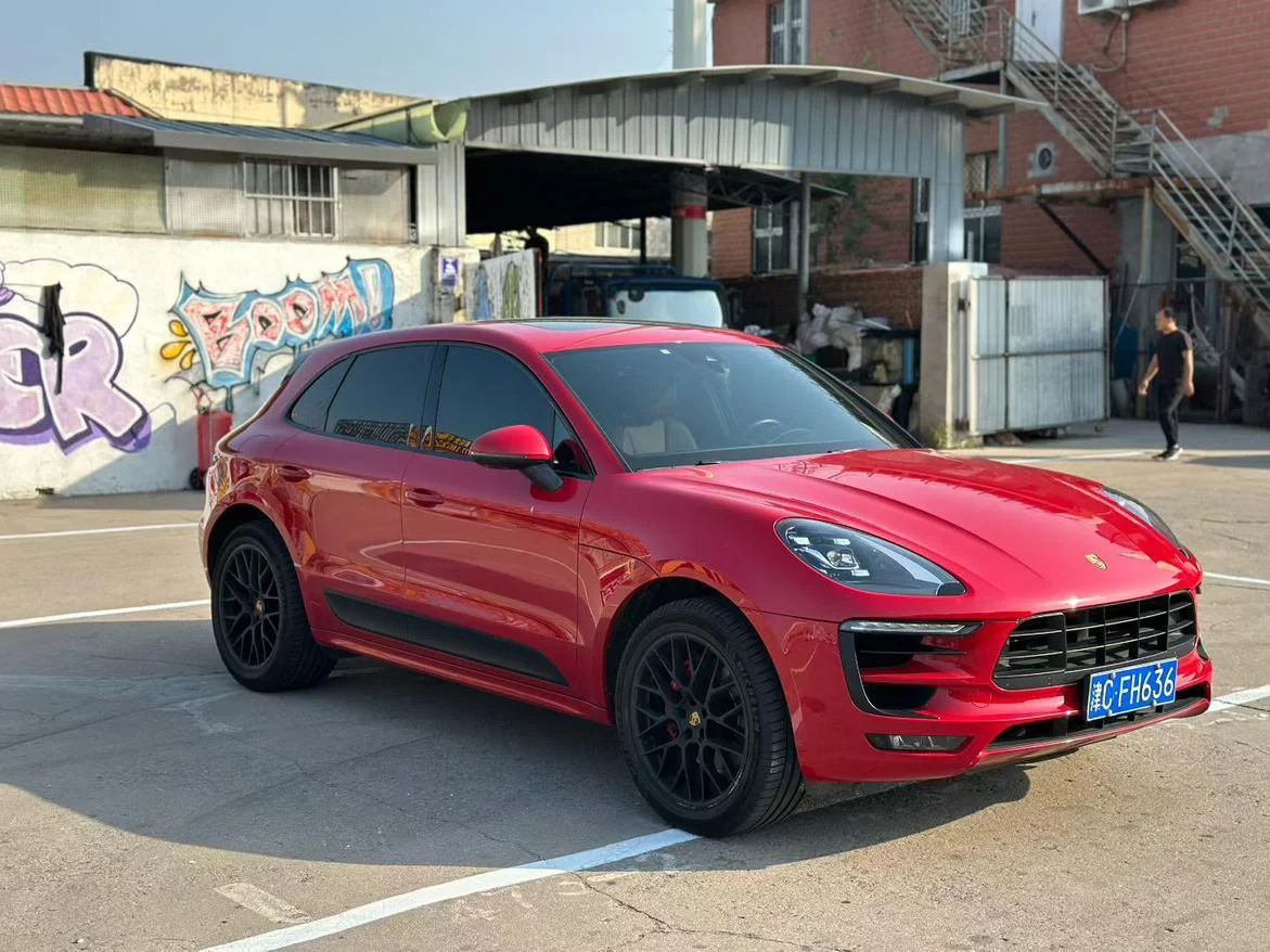 Porsche Macan