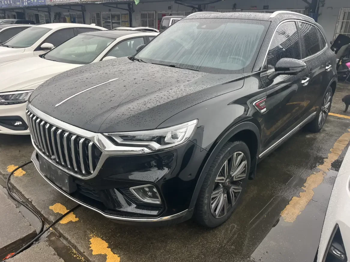 Hongqi HS5