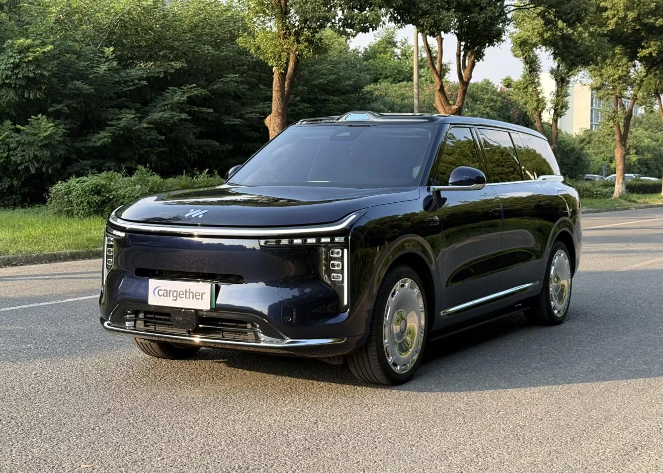 IM Motors Zhiji LS9