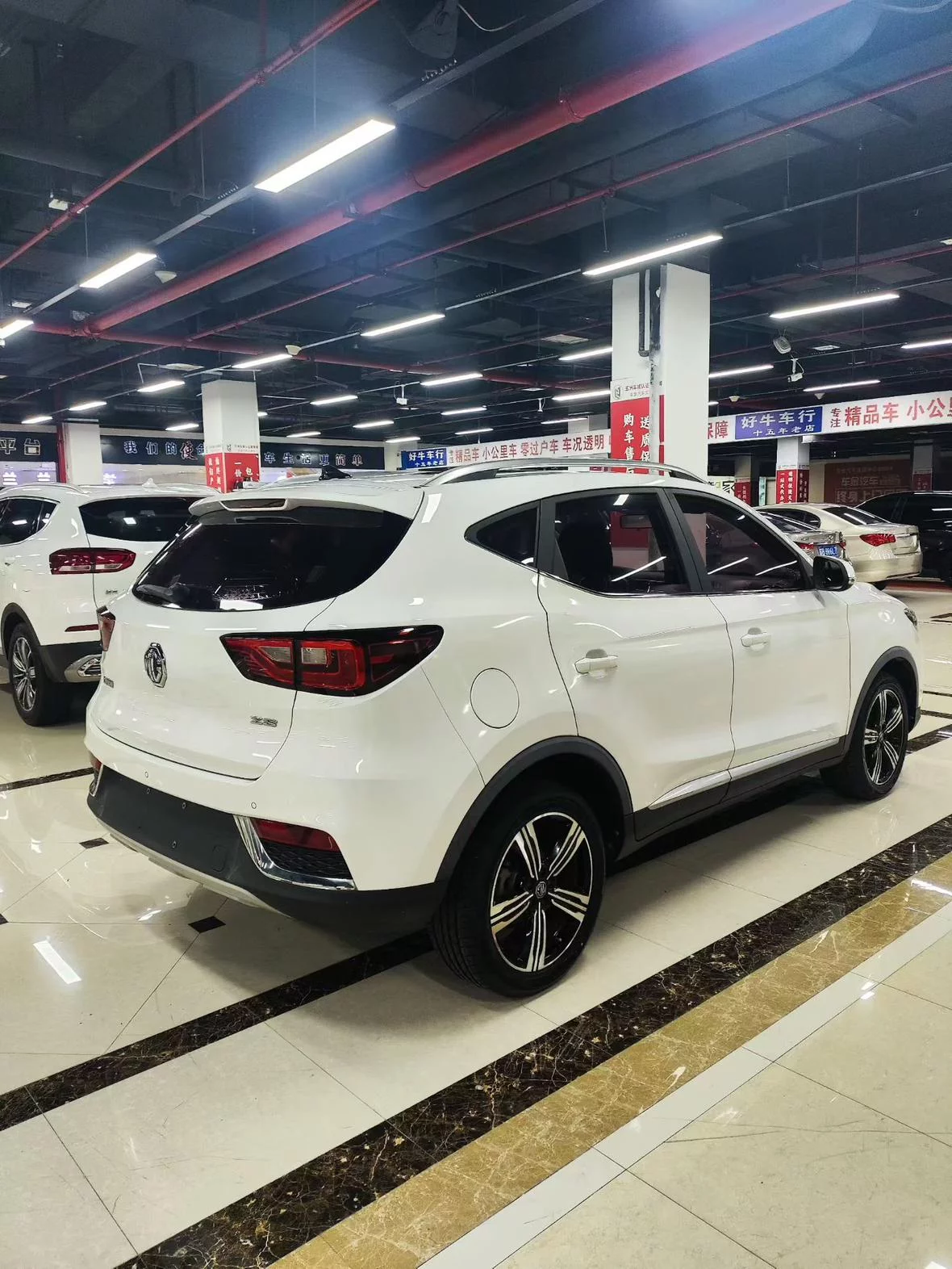 MG ZS