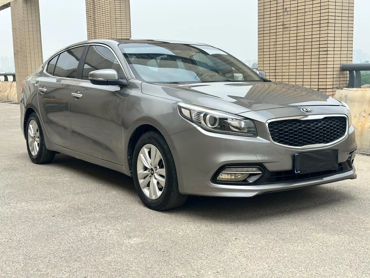 Kia K4