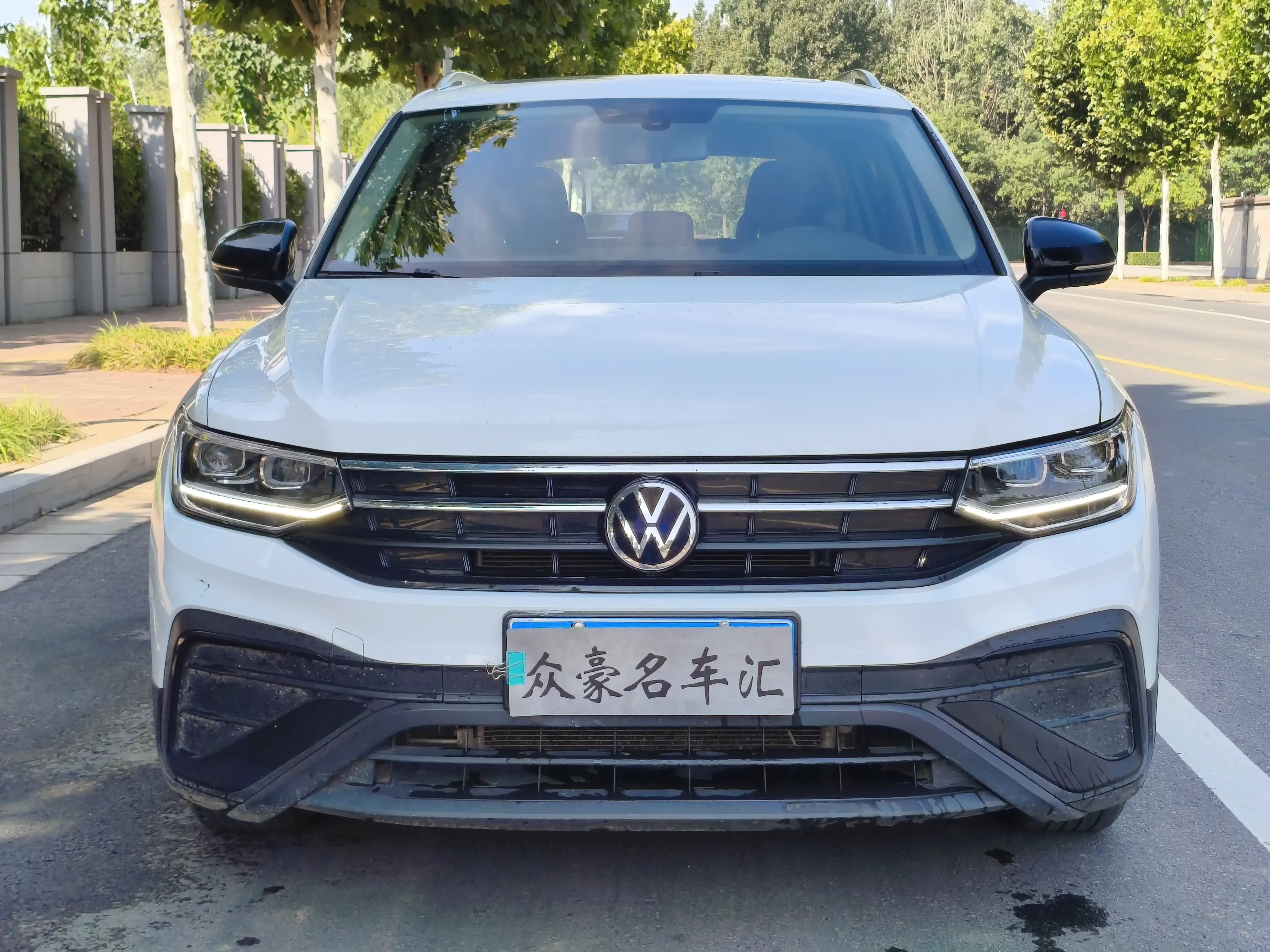 Volkswagen Tiguan L