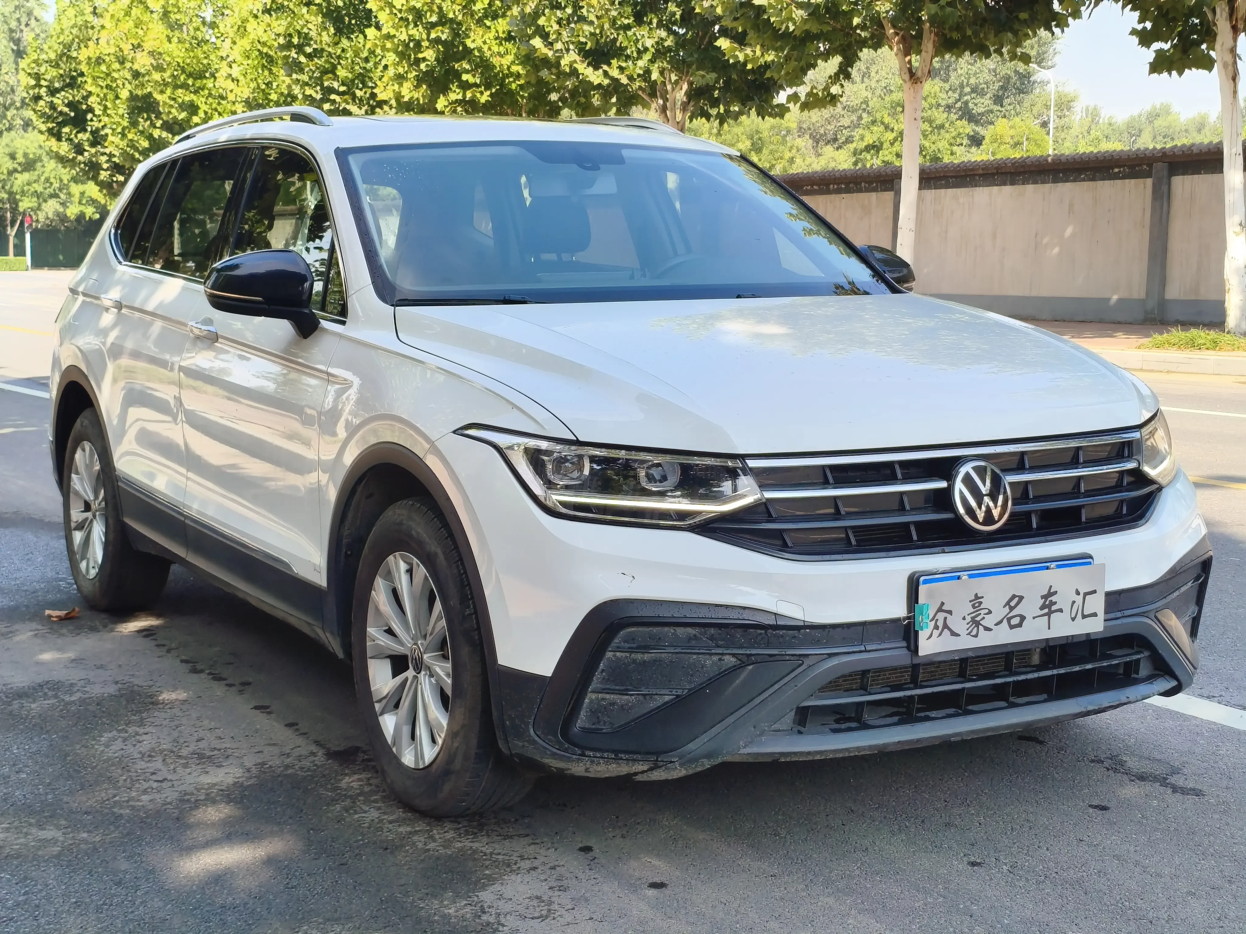 Volkswagen Tiguan L