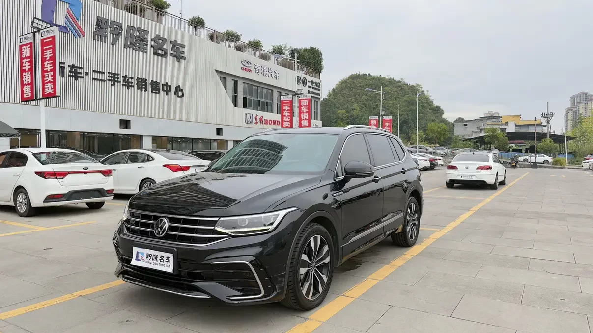 Volkswagen Tiguan L