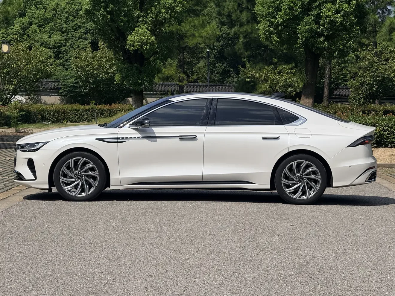 Lincoln Z