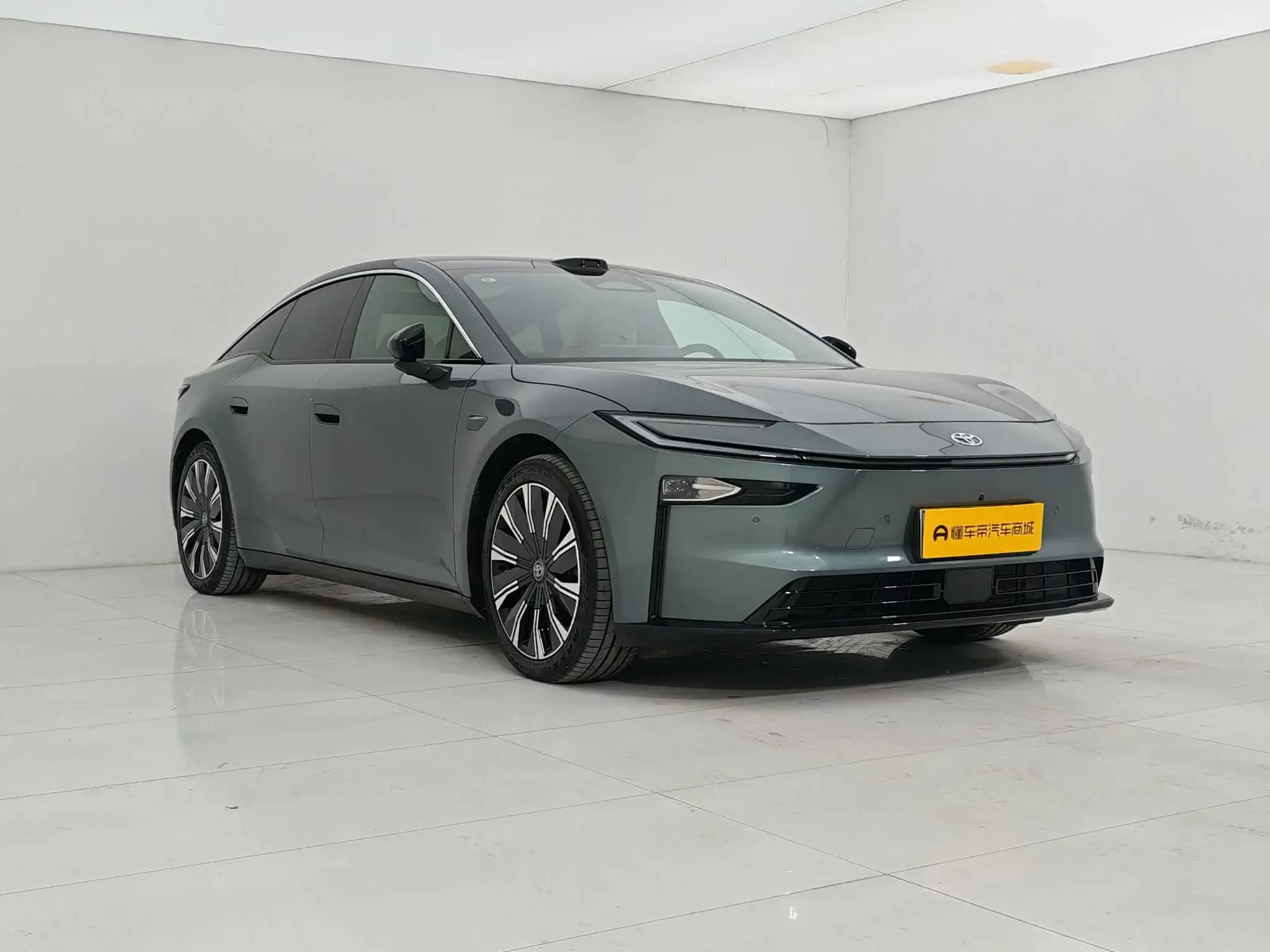 Toyota Platinum 7