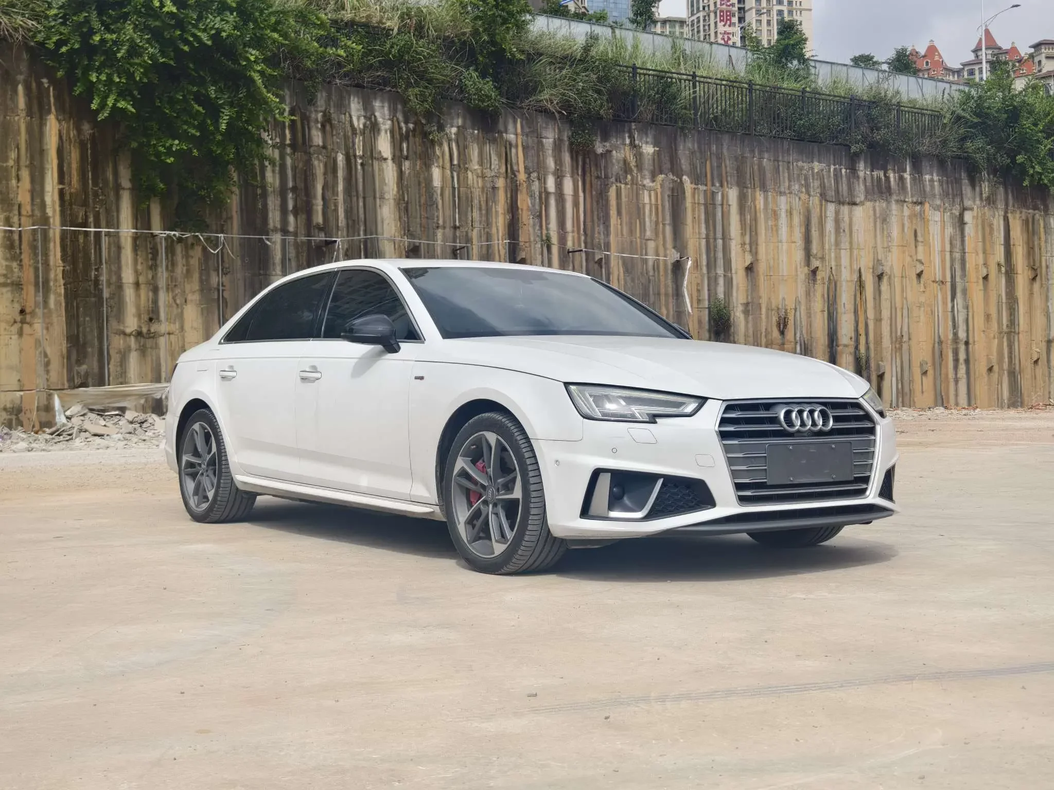 Audi A4L