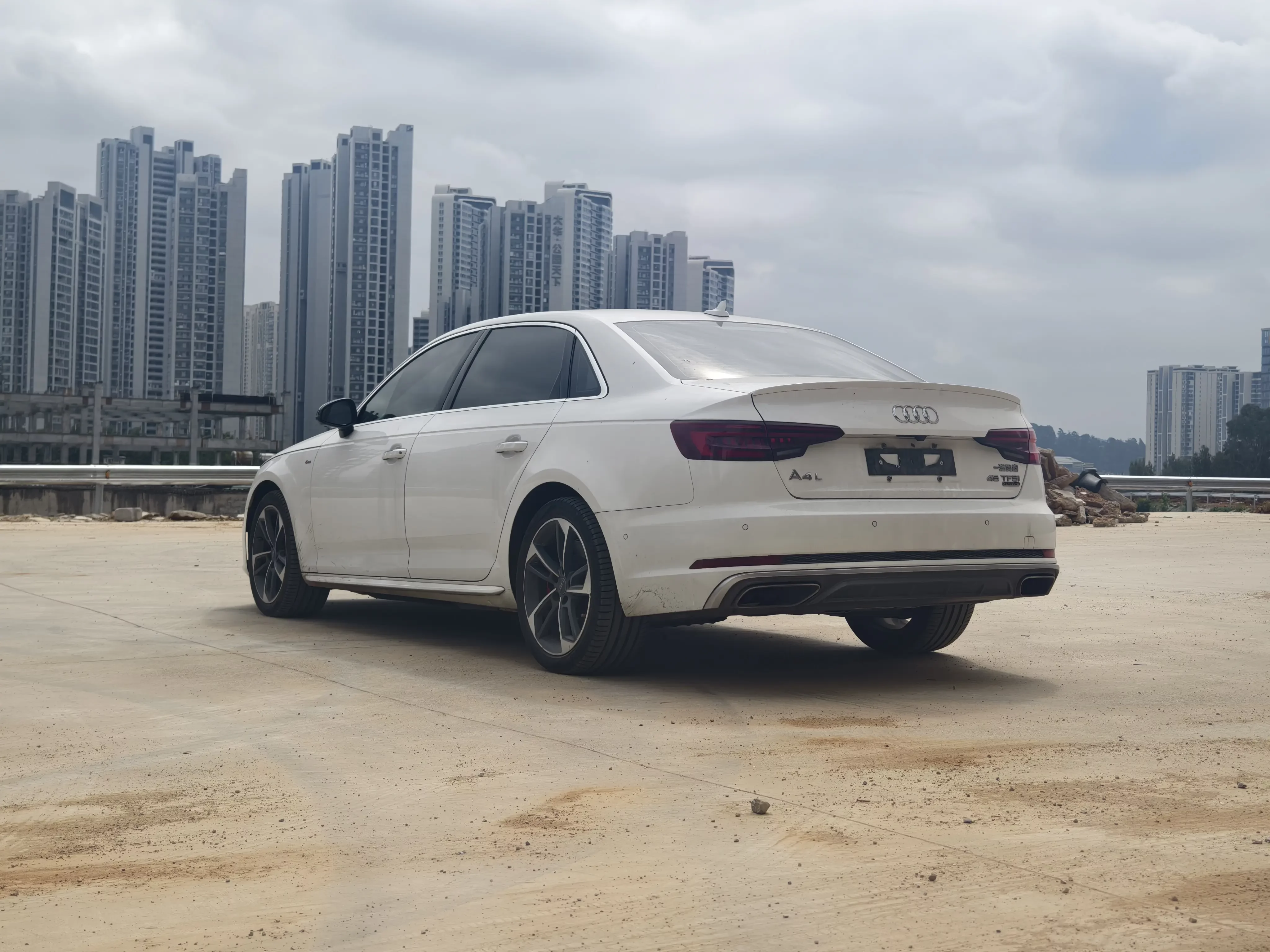 Audi A4L
