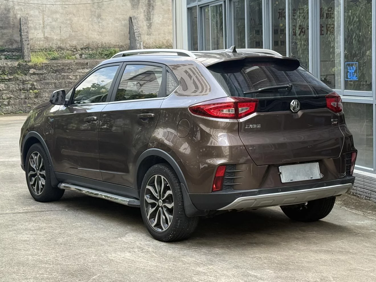 MG Ruiteng