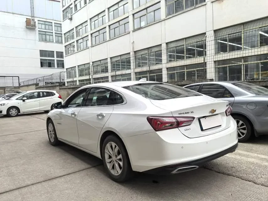 Chevrolet Malibu XL