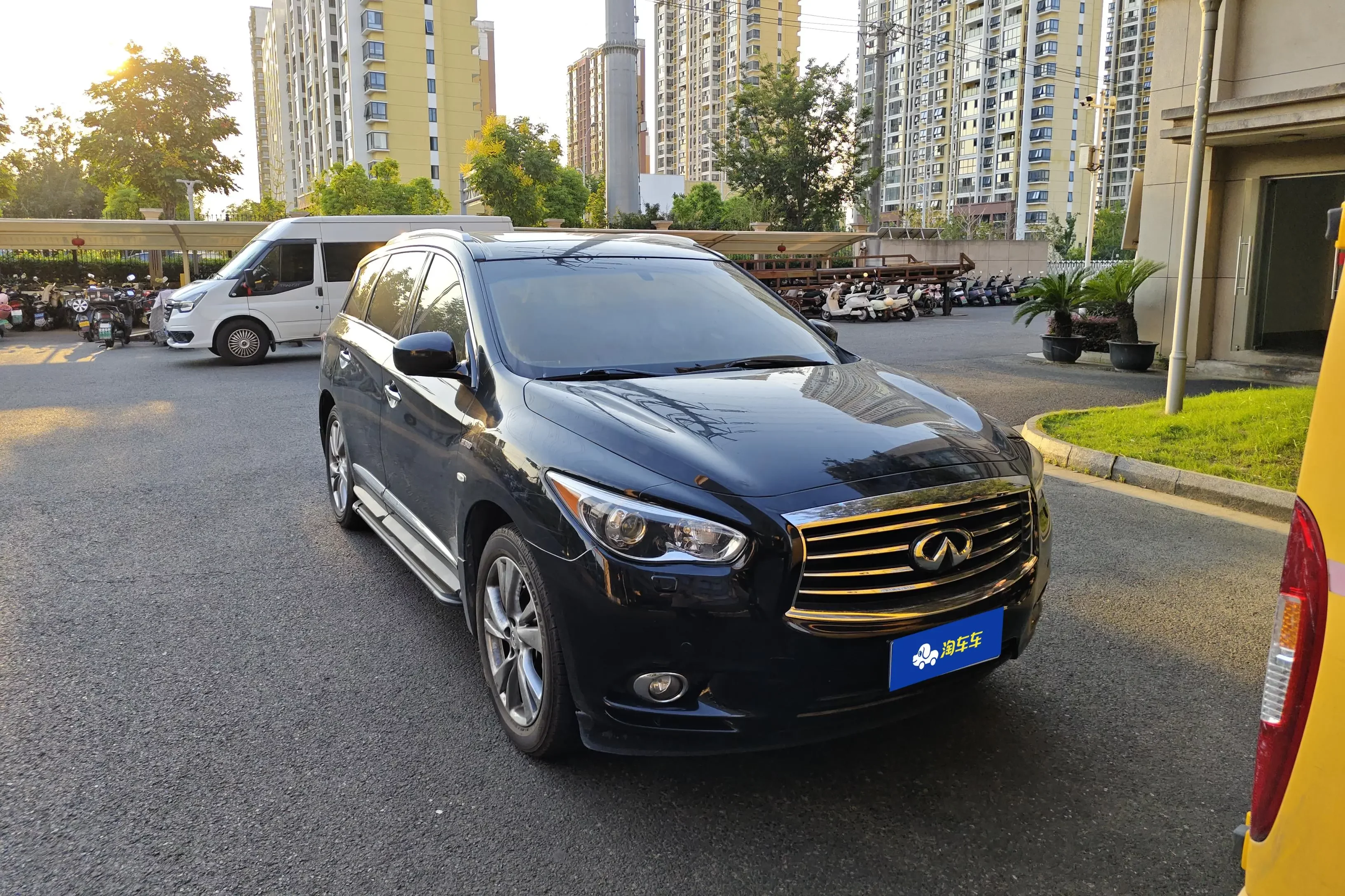 Infiniti QX60  из Китая