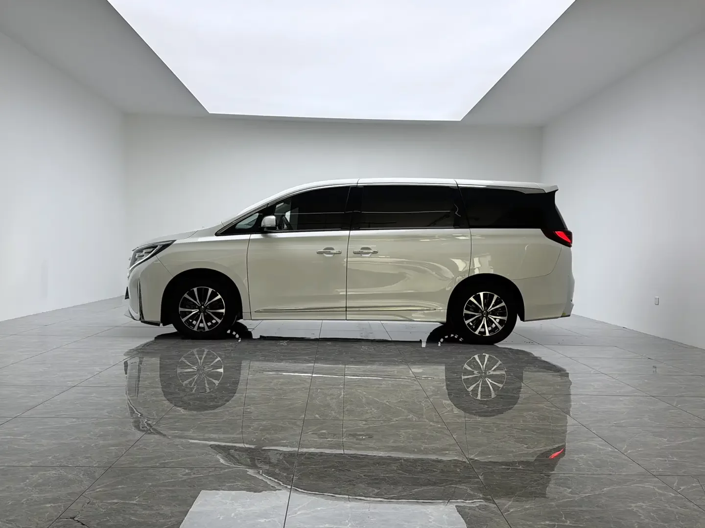 GAC Trumpchi M8