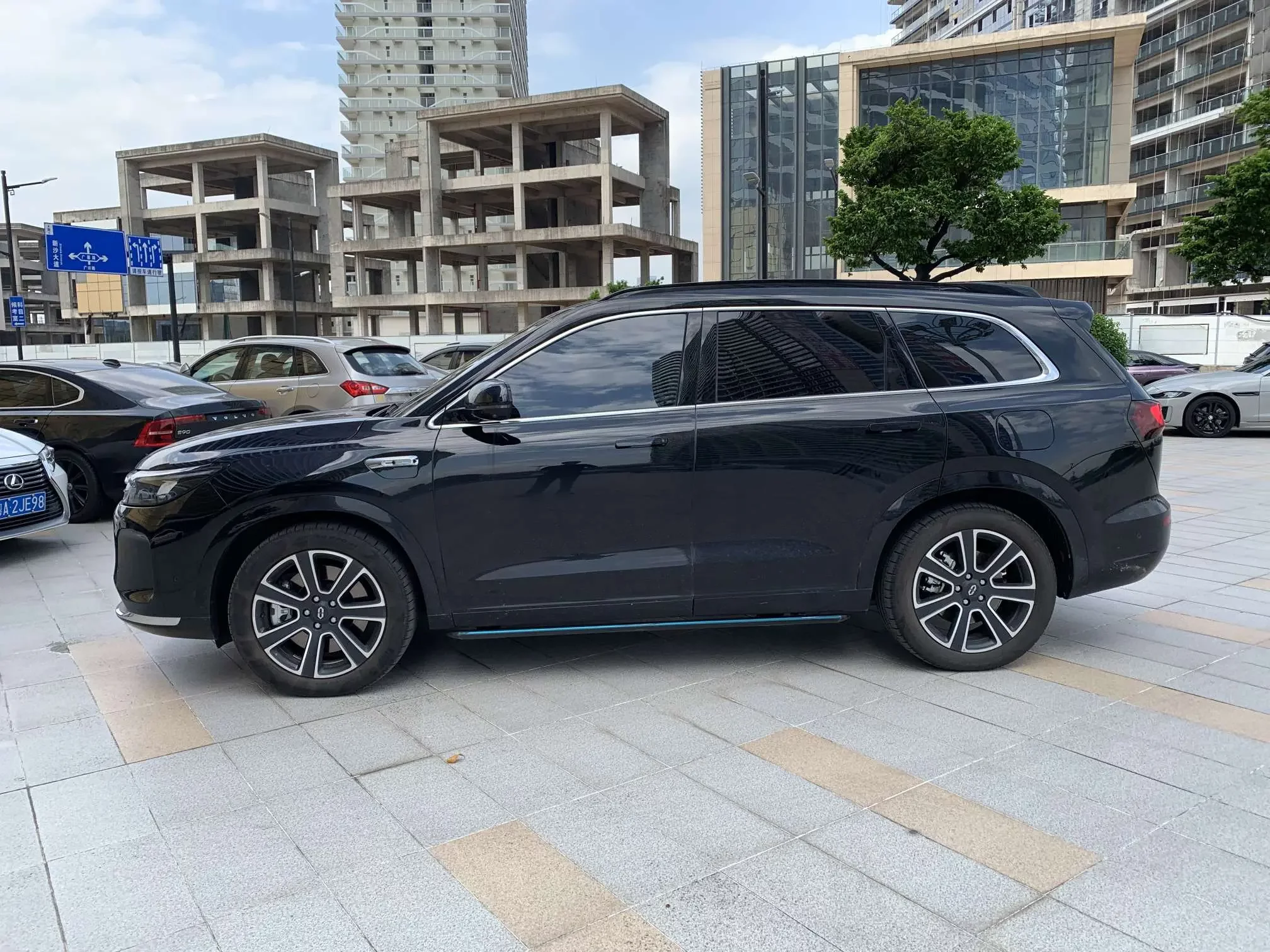 AITO M7