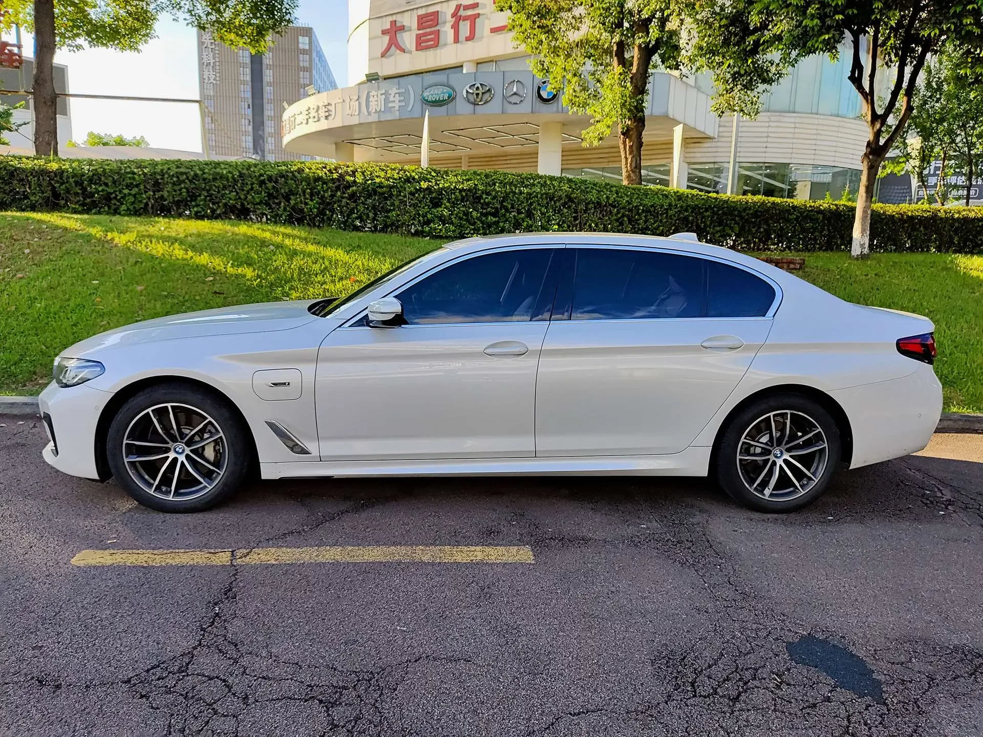 BMW 5 Series PHEV