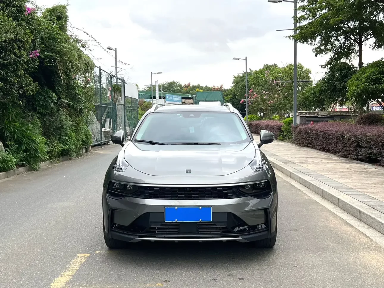 Lynk & Co 01