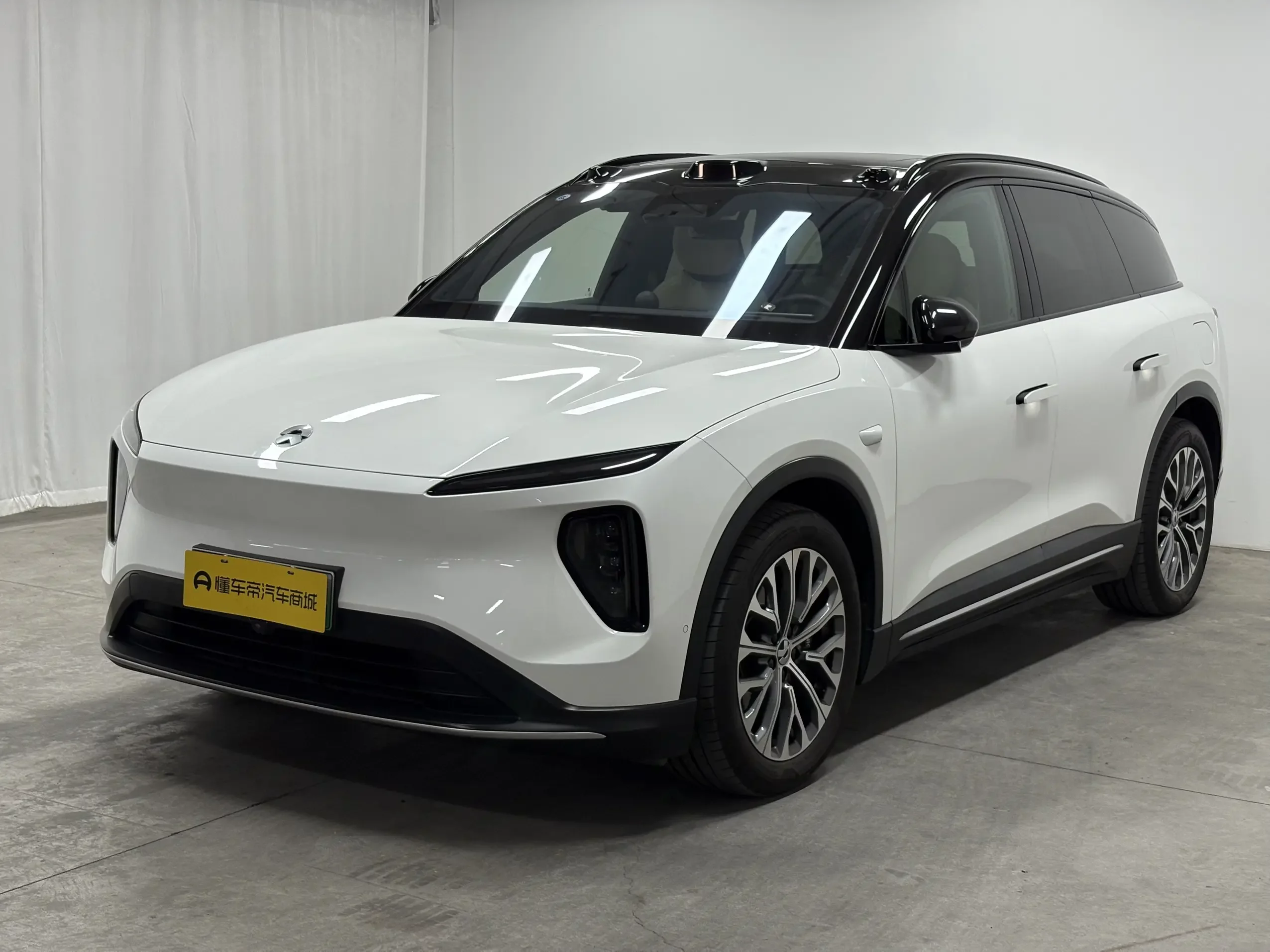 NIO ES6