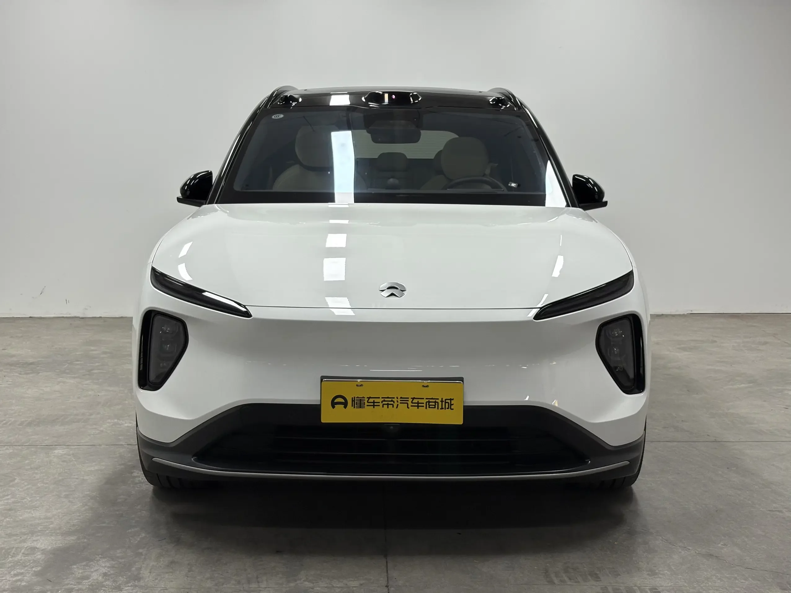 NIO ES6