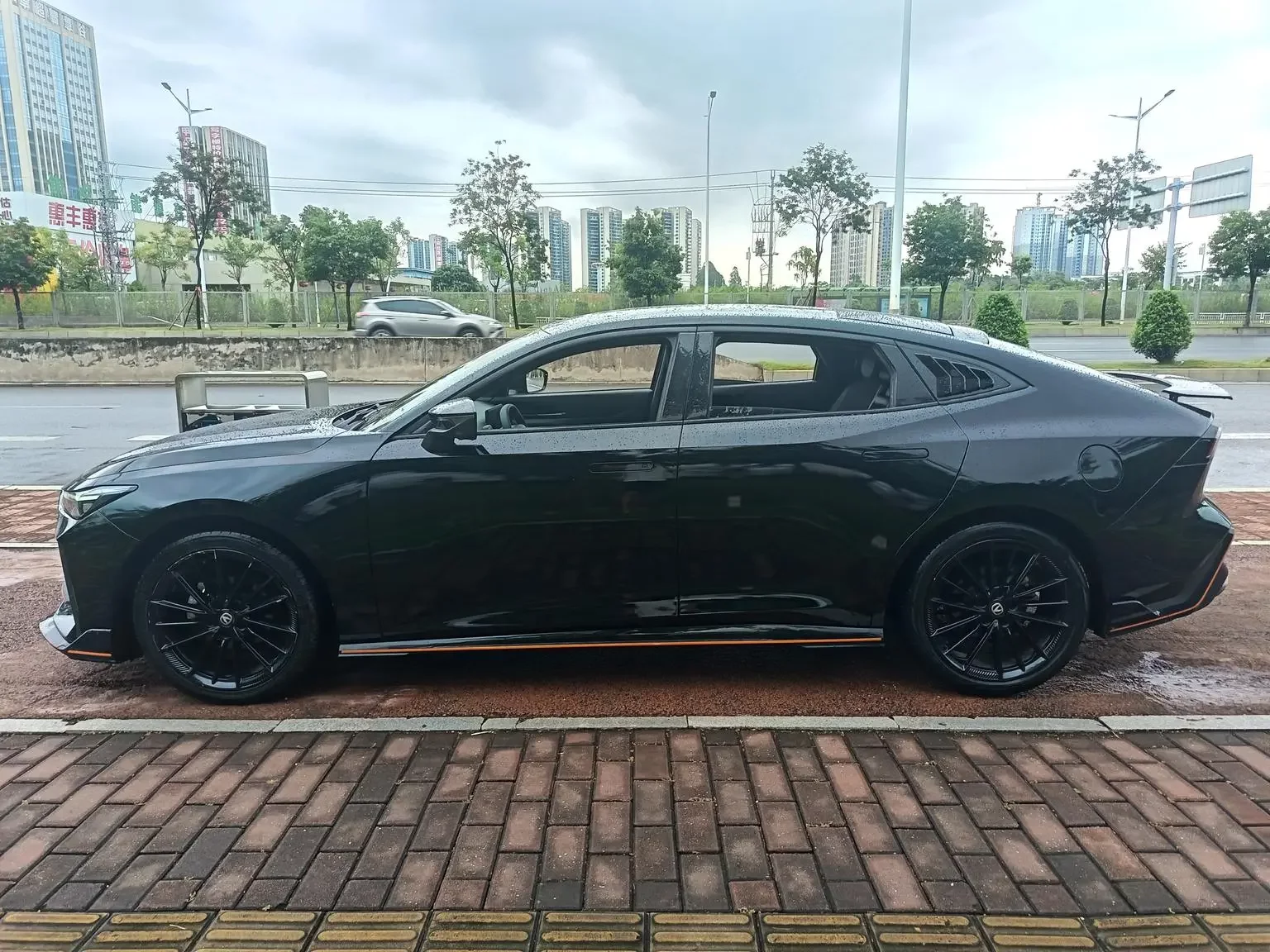 Changan UNI-V