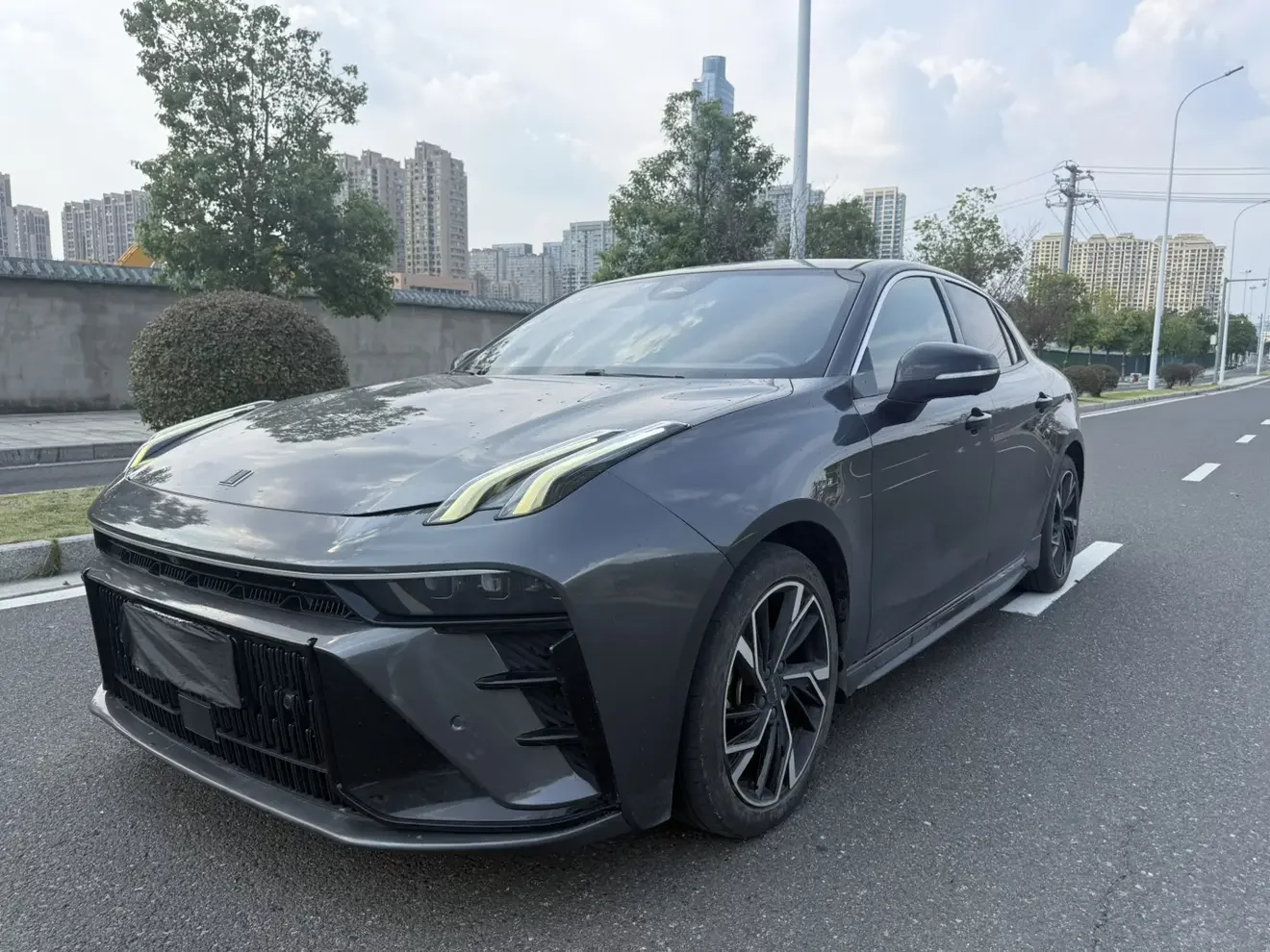 Lynk & Co 03