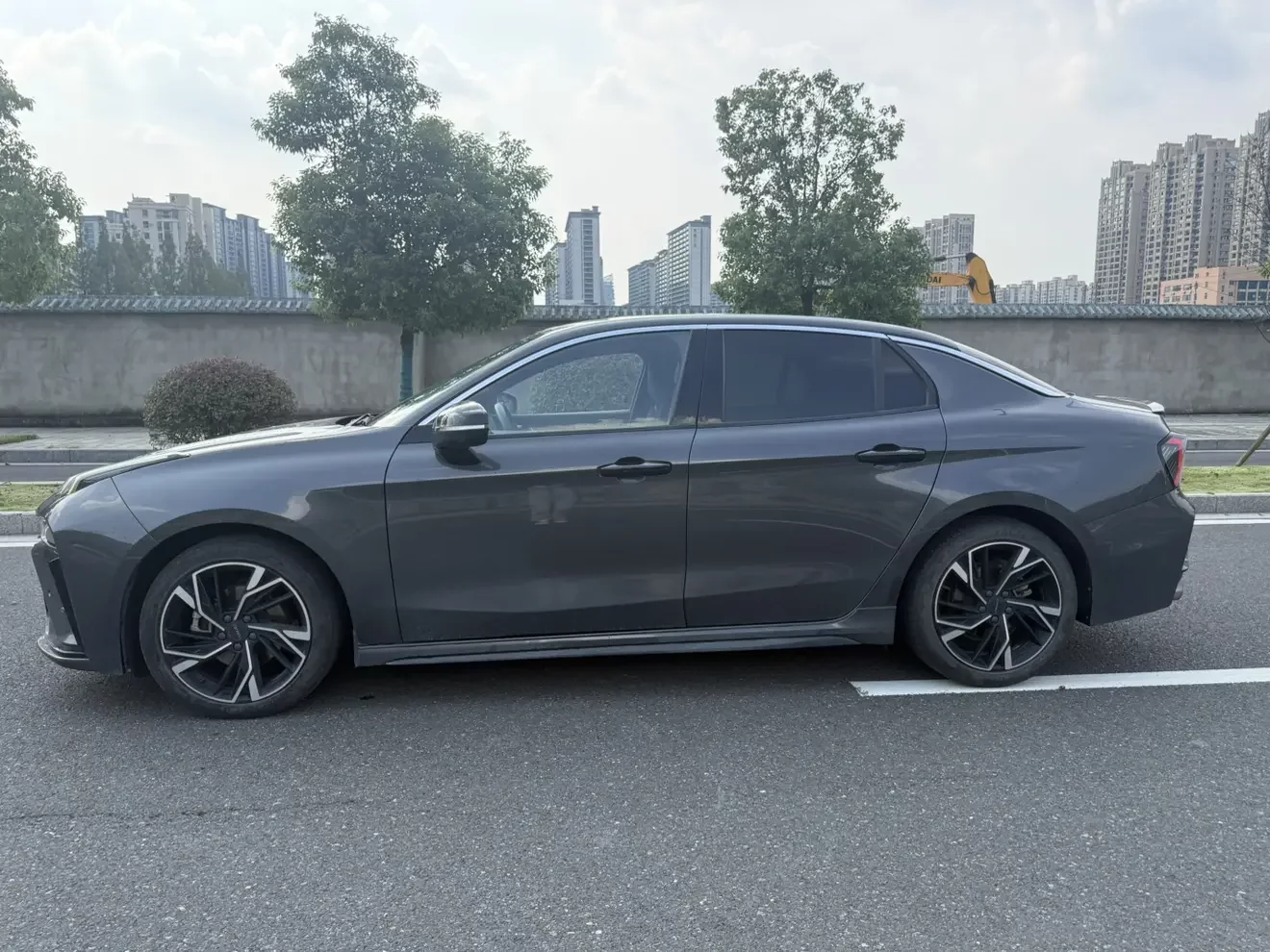 Lynk & Co 03