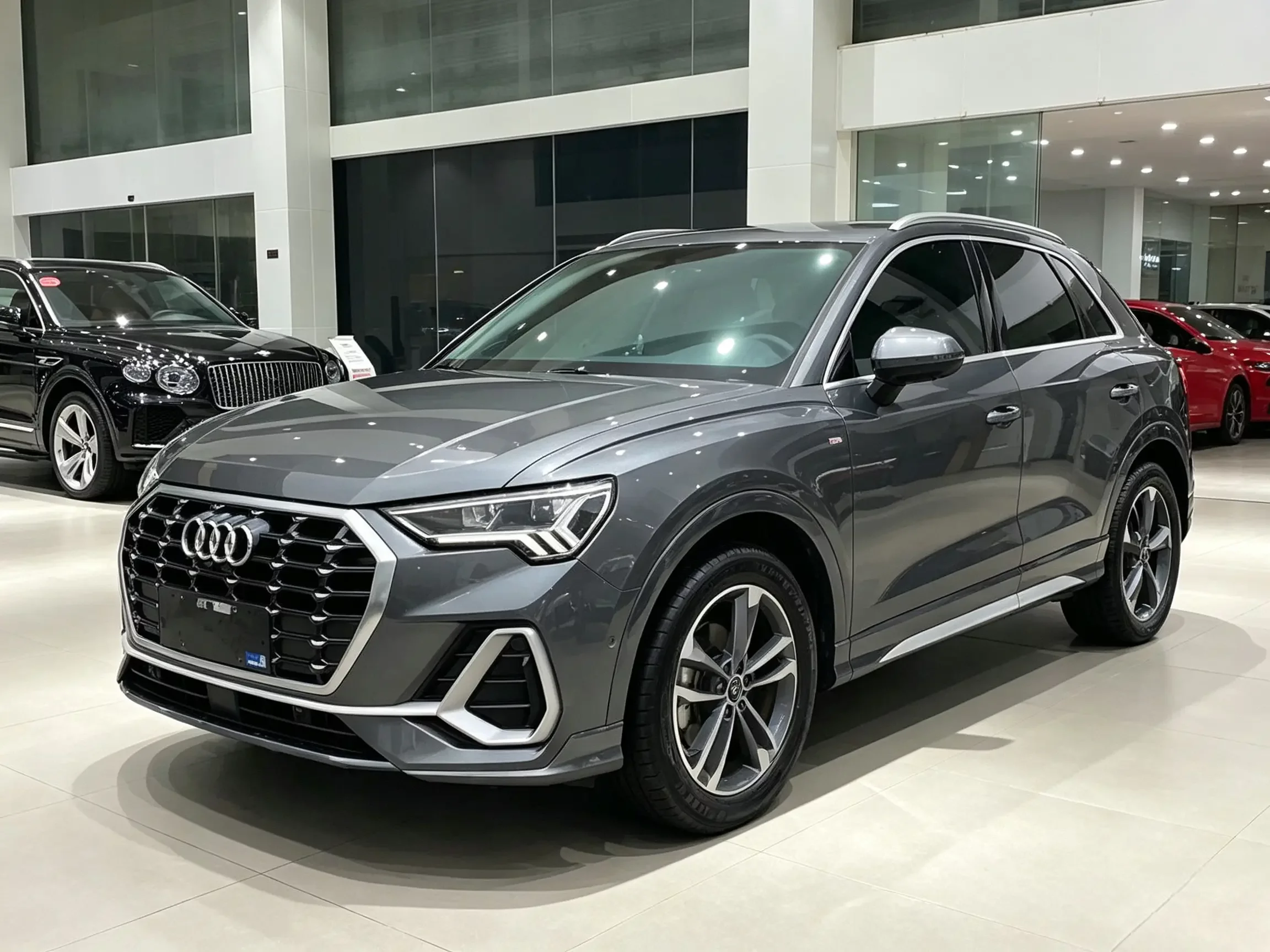 AUDI Q3
