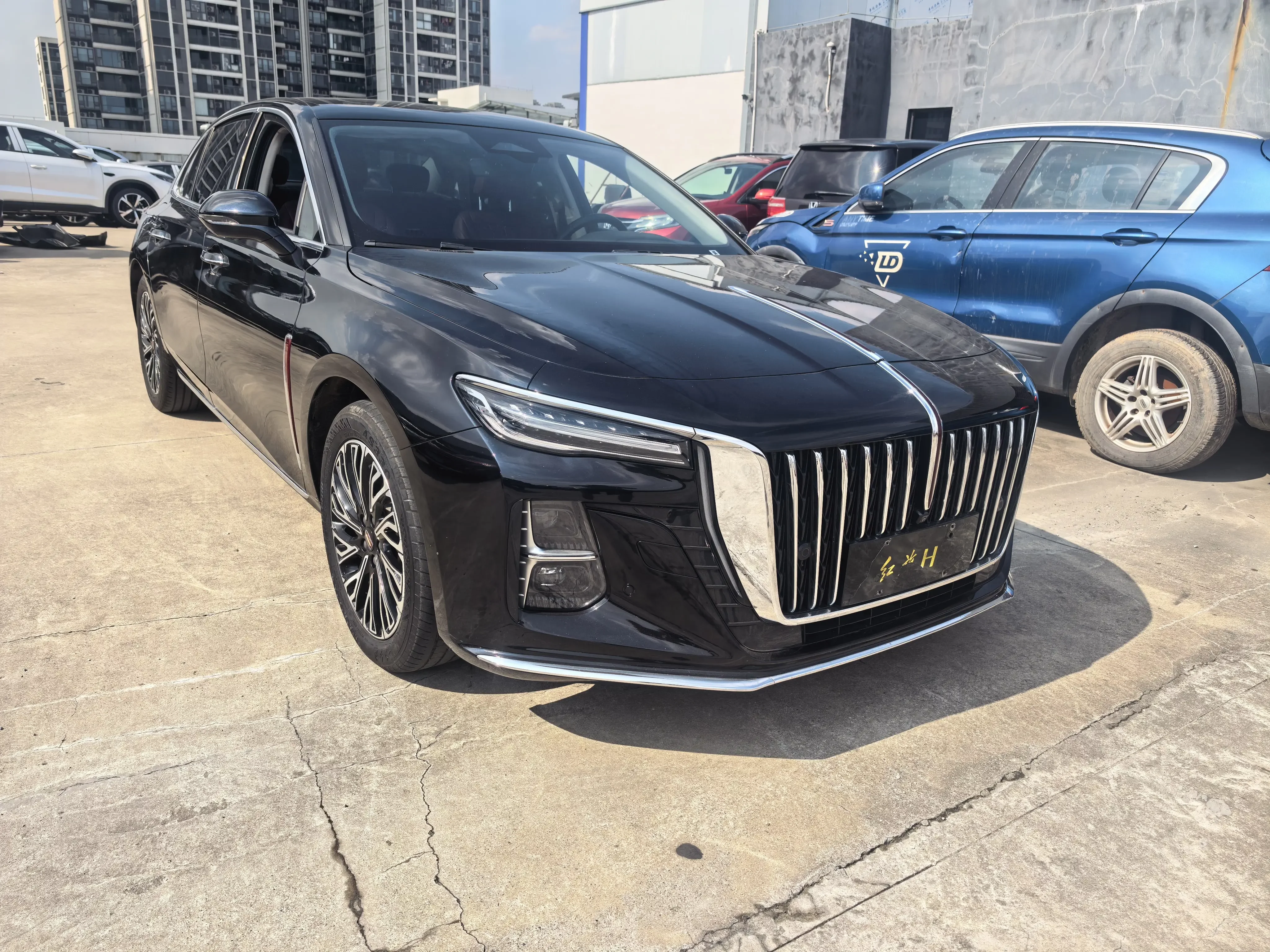 Hongqi H5