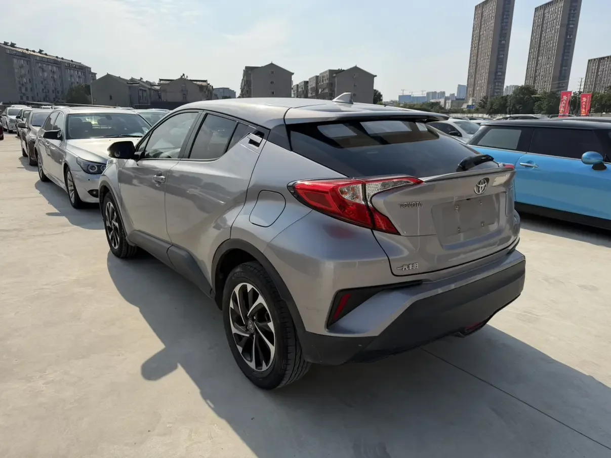 Toyota C-HR Hybrid