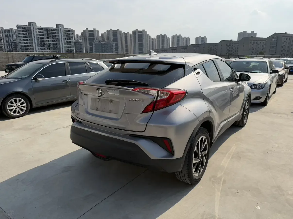 Toyota C-HR Hybrid