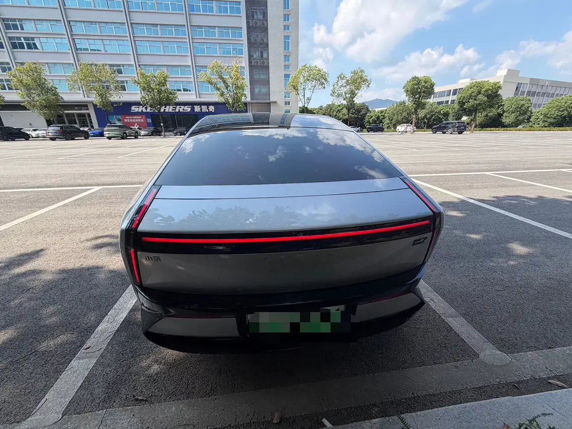XPeng P7