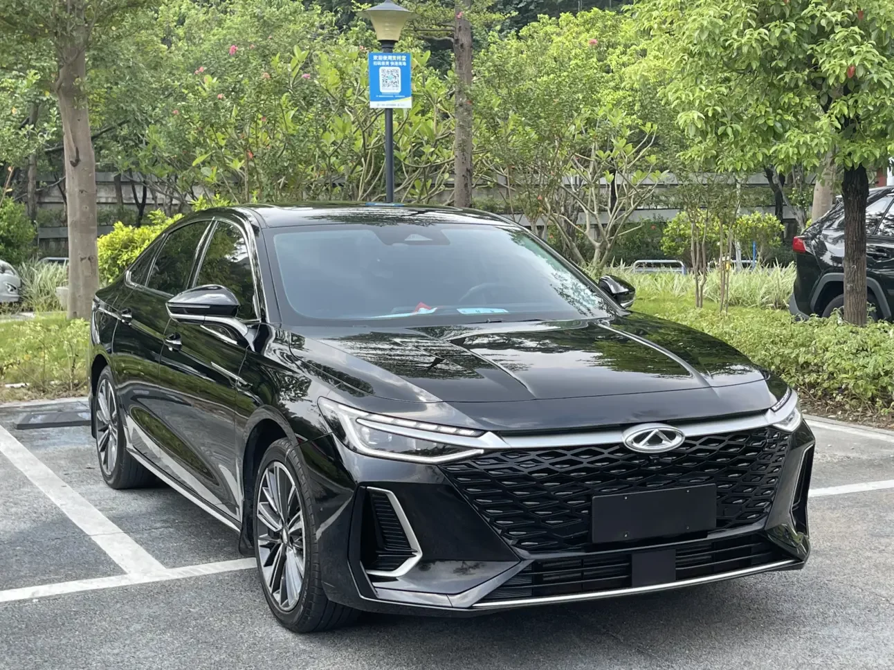 Chery Arrizo 8