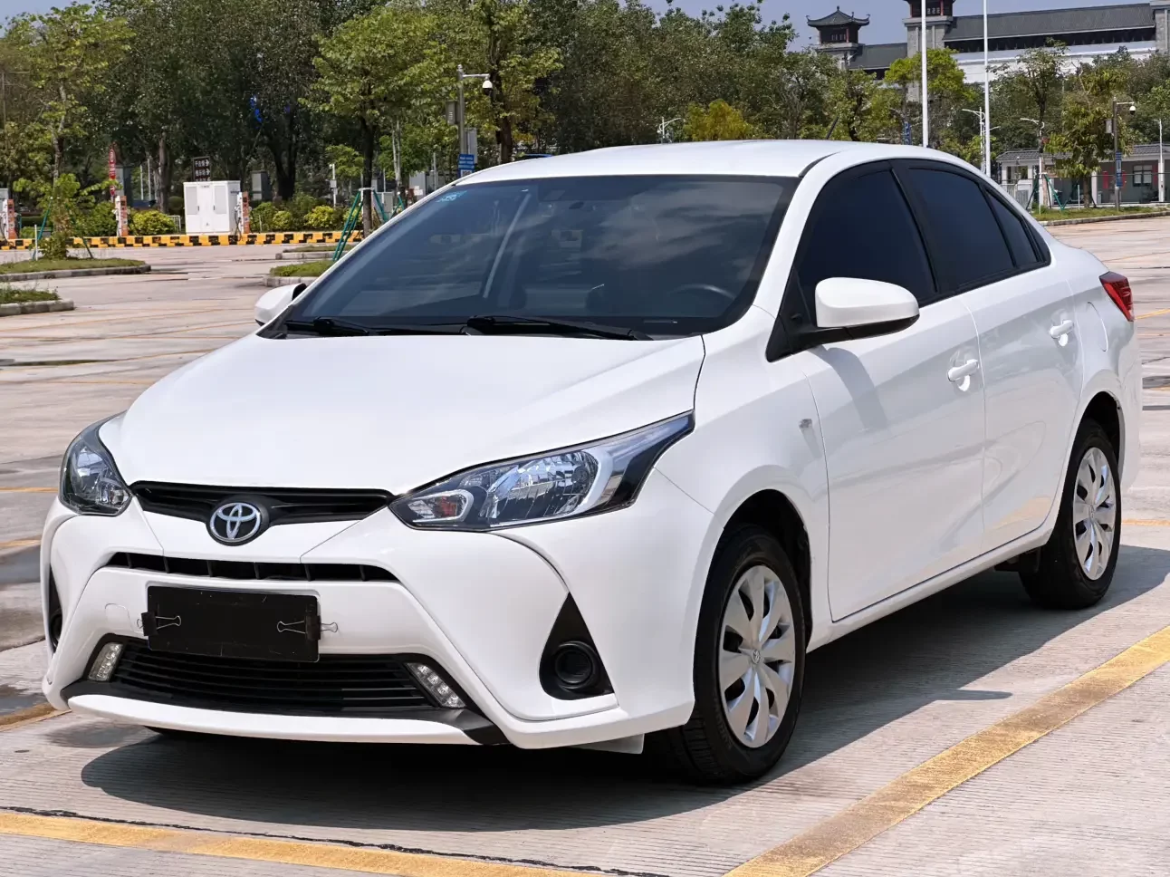 Toyota YARiS L Enjoy
