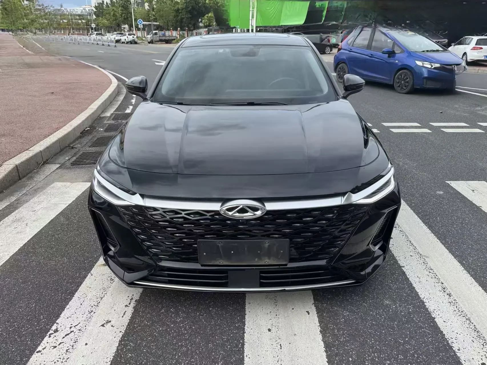 Chery Arrizo 8