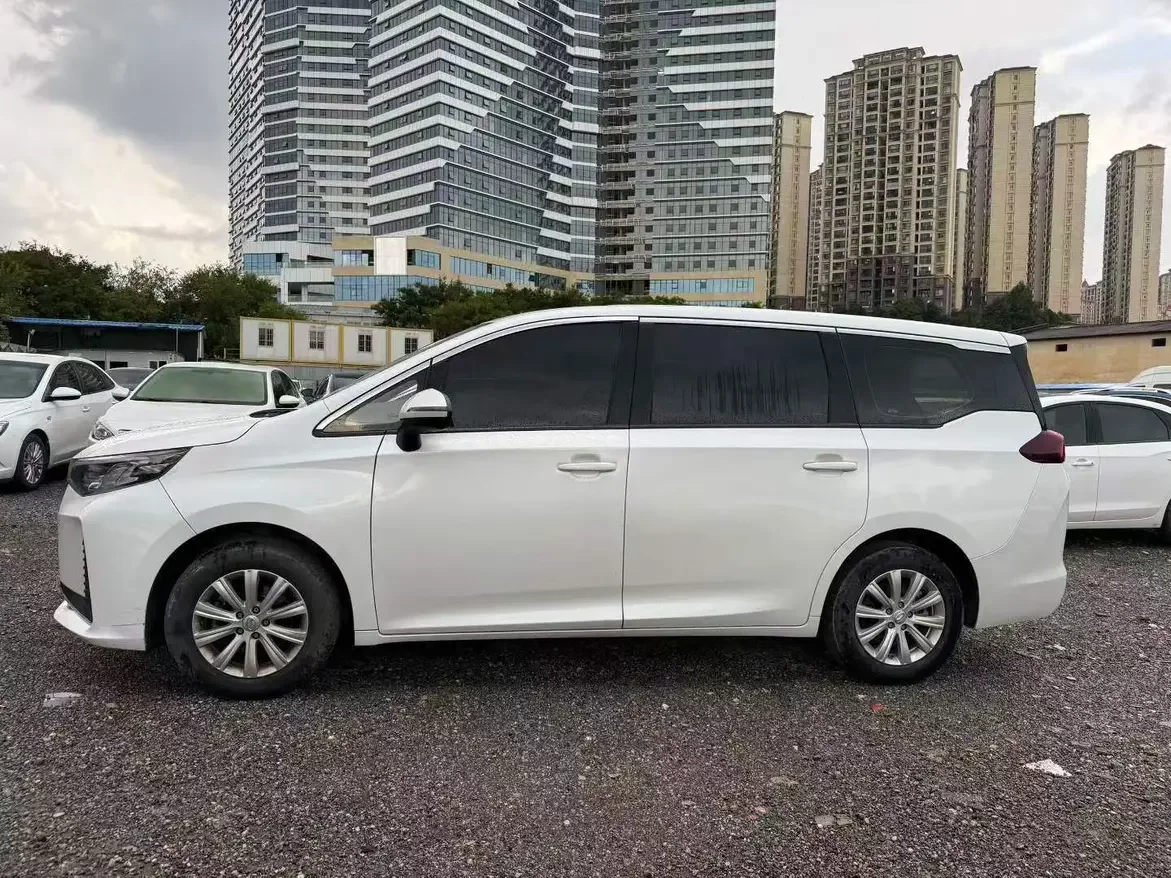 GAC Trumpchi M6