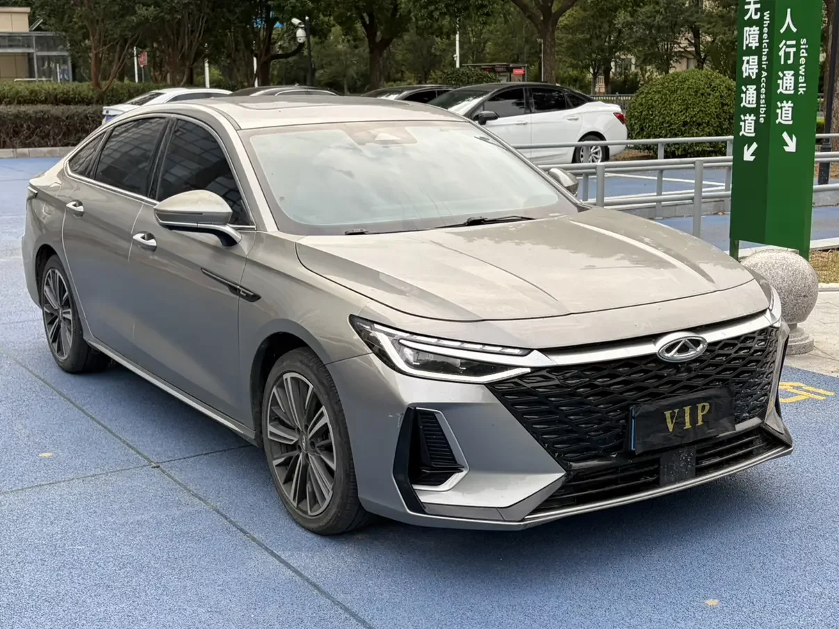 Chery Arrizo 8
