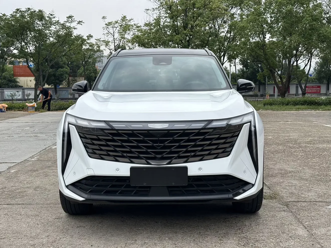 Geely Atlas L