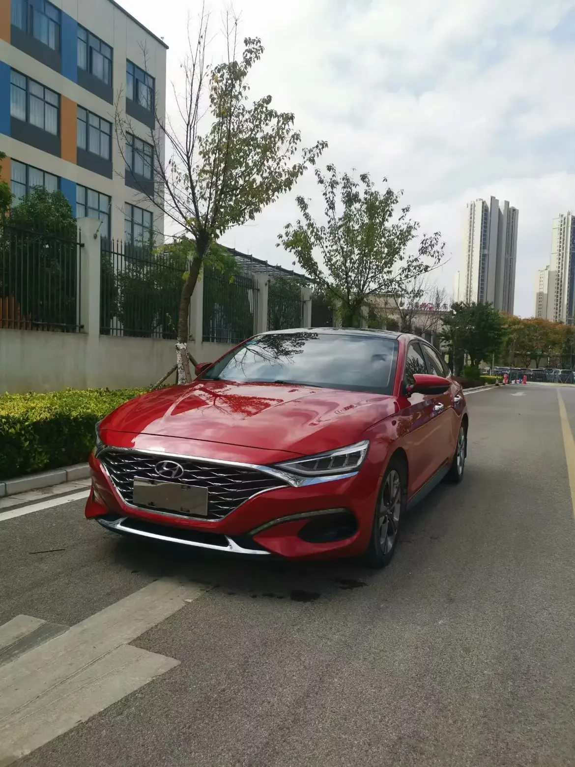 Hyundai Lafesta