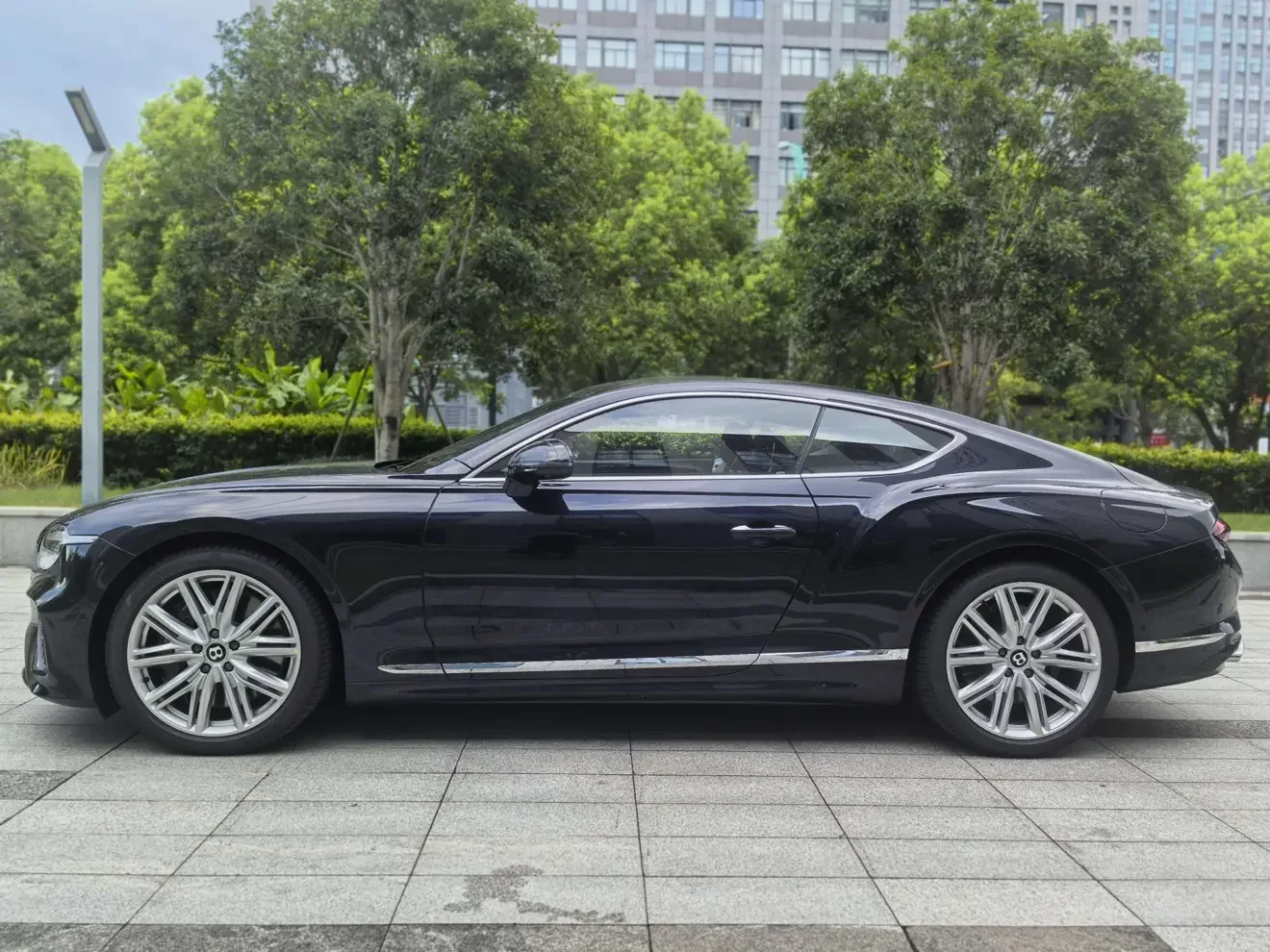 Bentley Continental PHEV